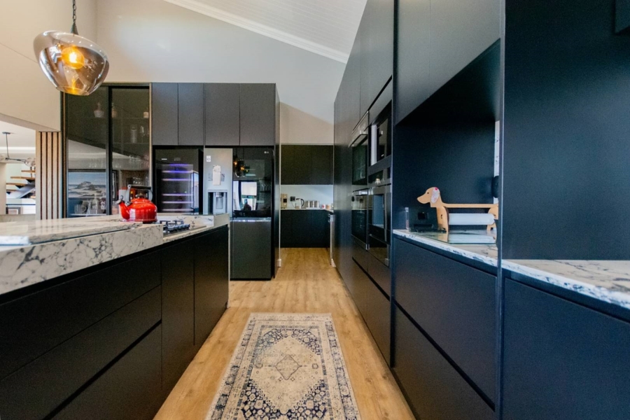 3 Bedroom Property for Sale in Calypso Beach Western Cape